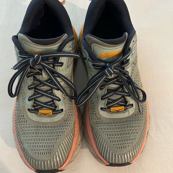 Hoka Bondi 7 (US women’s 7) - Picture 2 of 7